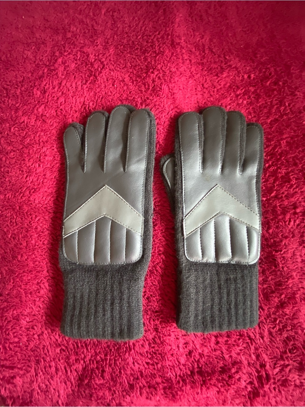 Men's Black Leather and Knit Winter Gloves